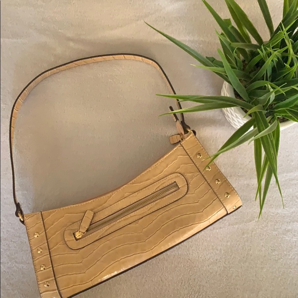 Vintage Shoulder Purse Bag in GUC! Beautiful color